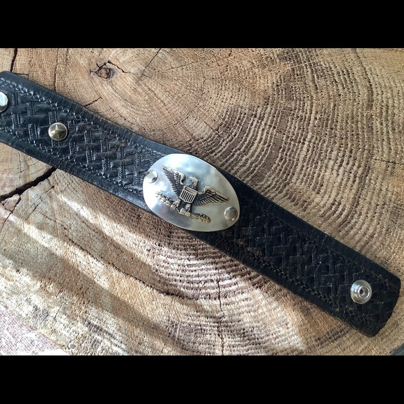 Leather cuff, up to 8’ wrist - Picture 7 of 9